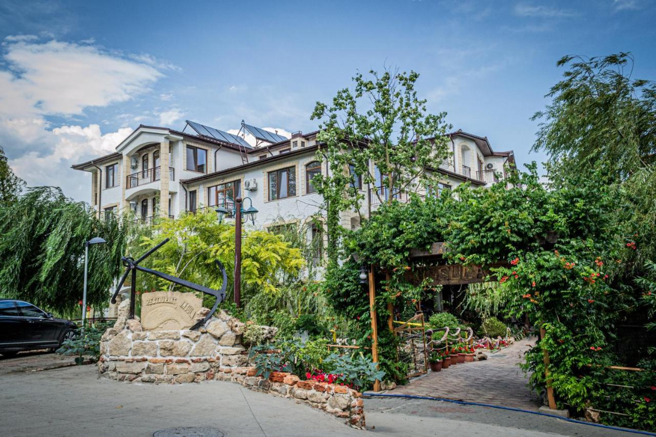 Hotel Insula Neptun Luaran gambar