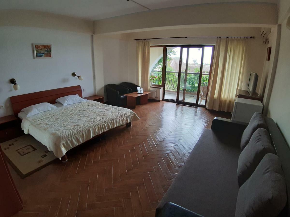 Hotel Insula Neptun Luaran gambar